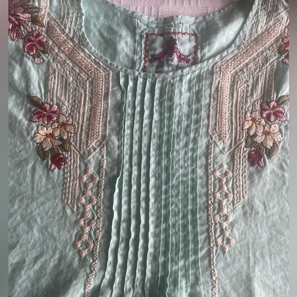 EUC Johnny Was LA Floral Embroidered BOHO Contessa Pintuck Poncho Blouse Size XL - Picture 8 of 15